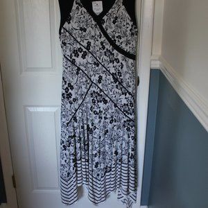 Jones New York Black and White Print Sleeveless Dress